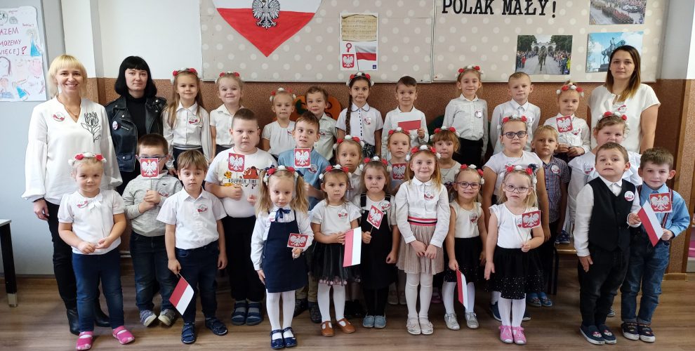 Narodowe Święto Niepodległości "Szkoła do hymnu"; Przedszkole